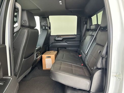 Used 2025 Chevrolet Silverado 3500 High Country AWD/4WD image 14