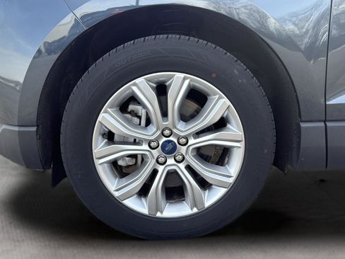 Certified 2022 Ford Edge Titanium AWD/4WD image 22
