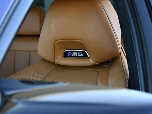 Used 2020 BMW M5 w/ Executive Package image 31