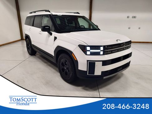 Used 2024 Hyundai Santa Fe XRT image 1