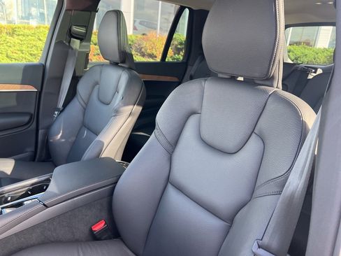 Certified 2025 Volvo XC90 B6 Plus image 14