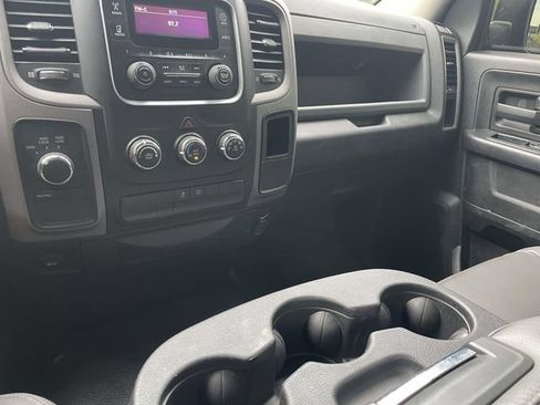 Used 2015 RAM 1500 Tradesman AWD/4WD image 30