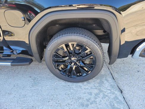 New 2026 GMC Sierra 1500 SLT w/ SLT Premium Plus Package image 9