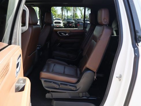 Used 2021 Chevrolet Suburban High Country w/ Premium Package image 45