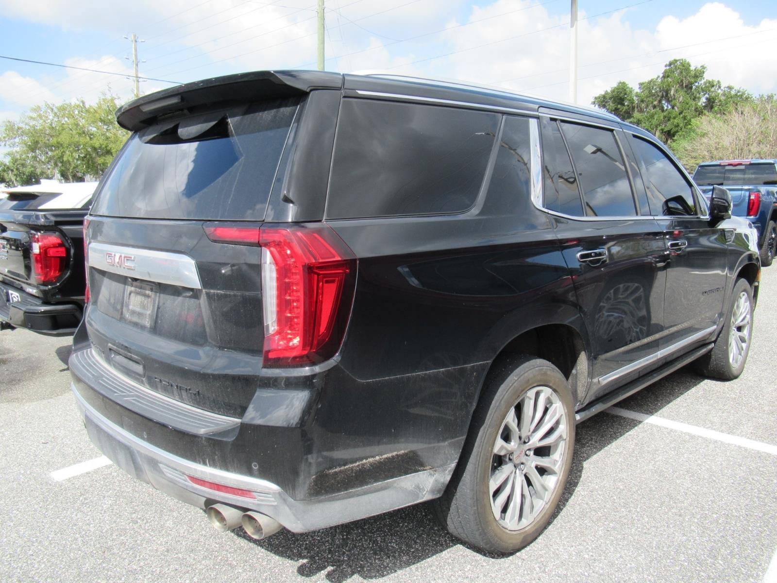 Used 2024 GMC Yukon Denali AWD/4WD image 4