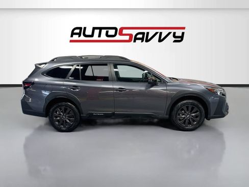 Used 2025 Subaru Outback Onyx Edition XT AWD/4WD image 8