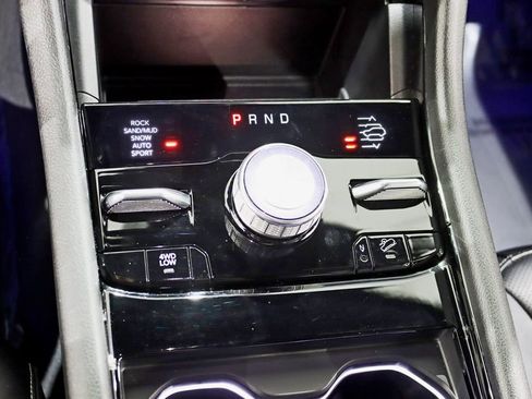 Used 2023 Jeep Grand Cherokee L Overland AWD/4WD image 23