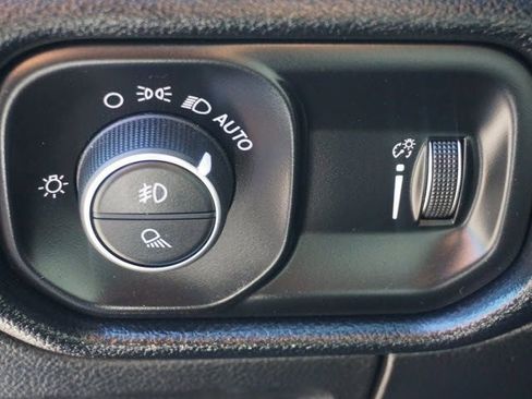 Used 2021 RAM 1500 Big Horn AWD/4WD image 26