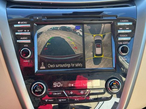 Used 2024 Nissan Murano SL image 24