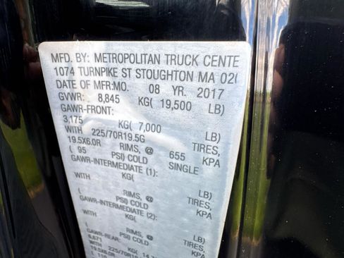 Used 2017 Ford F550 4x4 SuperCab Super Duty image 19