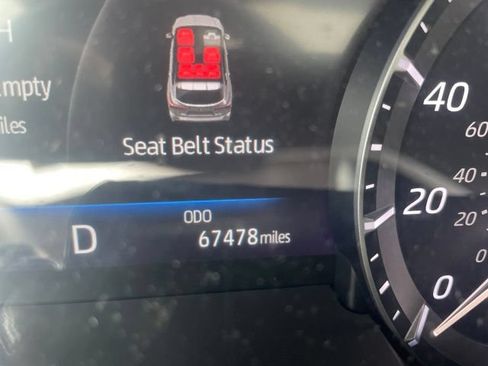 Used 2020 Toyota Highlander XLE AWD/4WD image 17