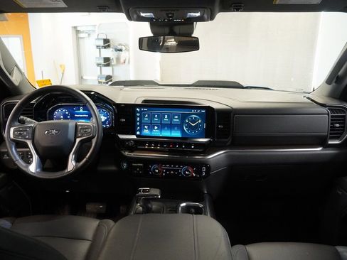 Used 2023 Chevrolet Silverado 1500 LT Trail Boss w/ LT Trail Boss Premium Package image 19