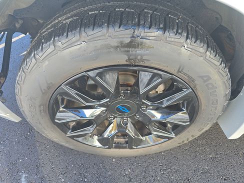 Used 2021 Chevrolet Express 2500 LS w/ Enhanced Convenience Package image 13