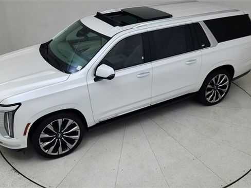 Used 2025 Cadillac Escalade ESV Premium Luxury Platinum image 83