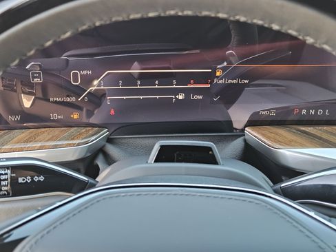 New 2026 Cadillac Vistiq Platinum w/ LPO, Floor Liner Package image 38