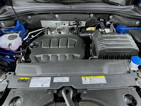 New 2025 Volkswagen Atlas Cross Sport SEL image 29