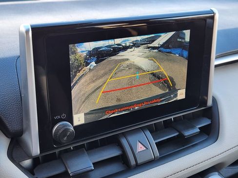 Used 2023 Toyota RAV4 XLE image 12