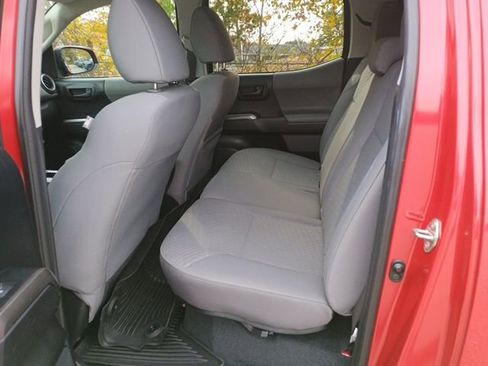 Used 2020 Toyota Tacoma SR5 image 20
