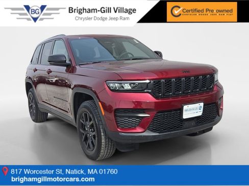 Certified 2025 Jeep Grand Cherokee Altitude AWD/4WD image 1