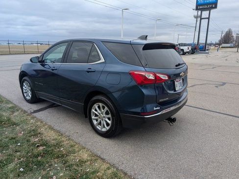 Used 2020 Chevrolet Equinox LT w/ Driver Convenience Package image 10
