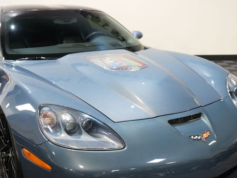 Used 2011 Chevrolet Corvette ZR1 w/ Preferred Equipment Group RWD image 12