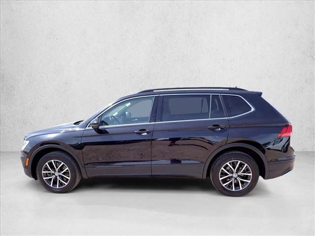 Used 2019 Volkswagen Tiguan SE w/ Panoramic Sunroof Package AWD/4WD image 2