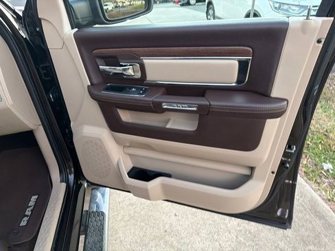 Used 2017 RAM 1500 Laramie w/ Convenience Group image 39