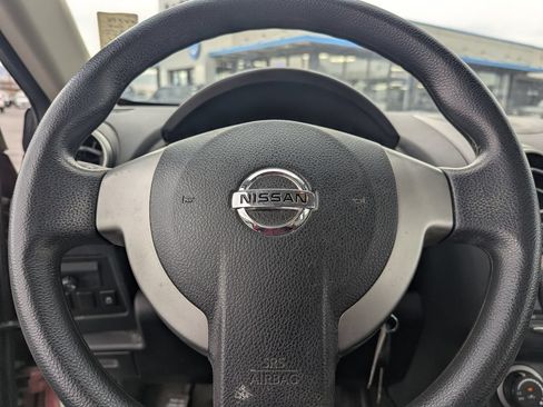 Used 2014 Nissan Rogue S FWD image 17