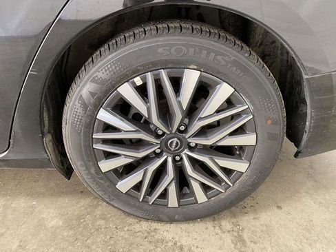 Used 2025 Nissan Altima 2.5 SV image 7