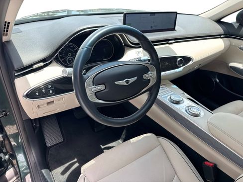 Used 2023 Genesis GV70 2.5T w/ Advanced Package AWD/4WD image 23