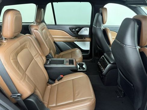Used 2022 Lincoln Aviator Reserve w/ Equipment Group 201A image 24
