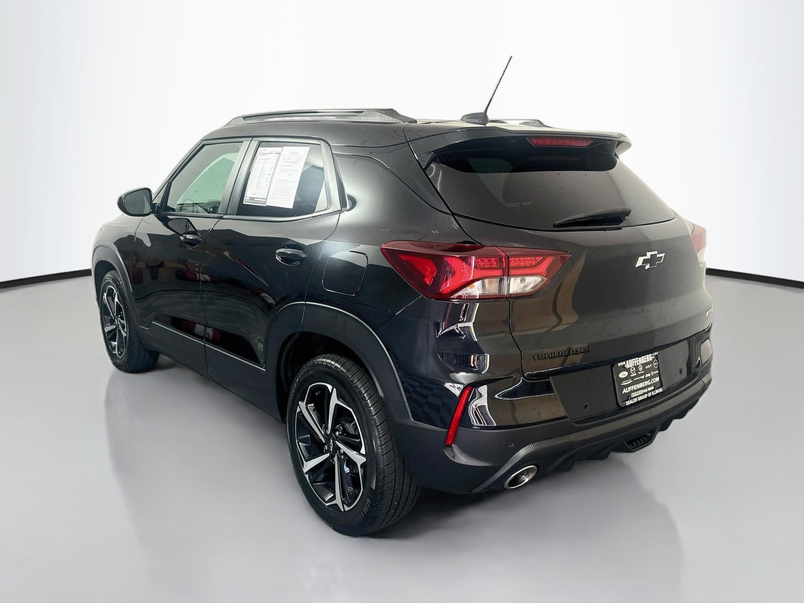 Used 2023 Chevrolet TrailBlazer RS w/ Convenience Package FWD image 5