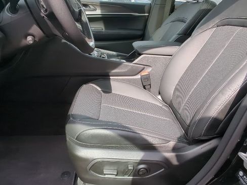 New 2026 Jeep Grand Cherokee L Limited AWD/4WD image 9
