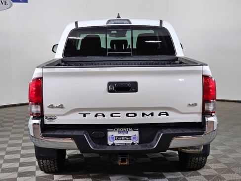 Used 2022 Toyota Tacoma SR5 image 5