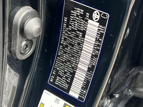 Used 2024 Toyota Corolla LE image 30