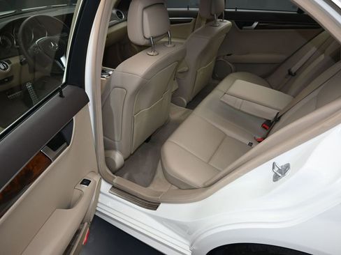 Used 2012 Mercedes-Benz C 300 4MATIC Sedan image 12