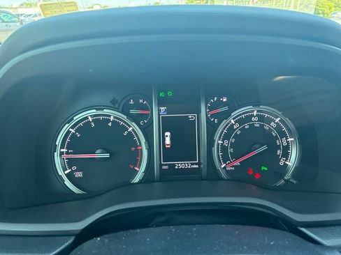 Used 2024 Toyota 4Runner Limited RWD image 10