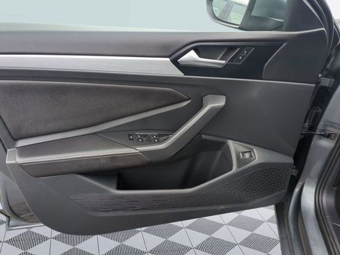 Used 2025 Volkswagen Jetta S image 10