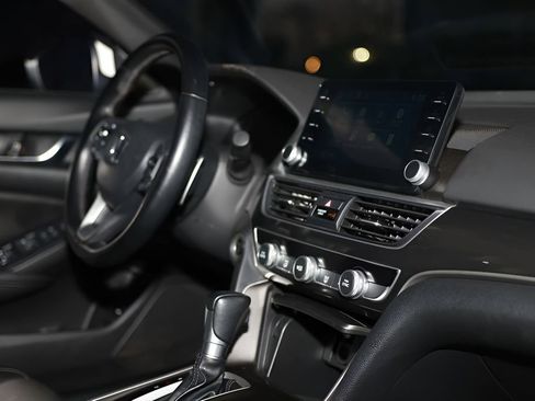 Used 2020 Honda Accord Sport image 20