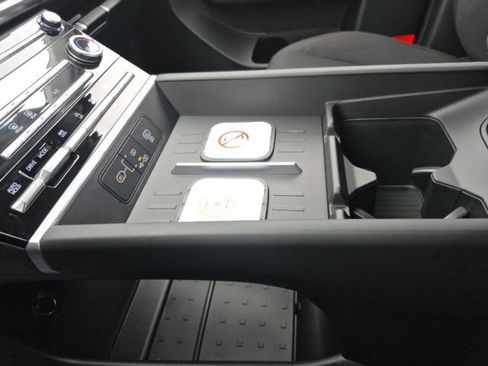 New 2026 Hyundai Santa Fe SE image 28