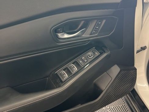 Used 2023 Honda Accord Touring image 12