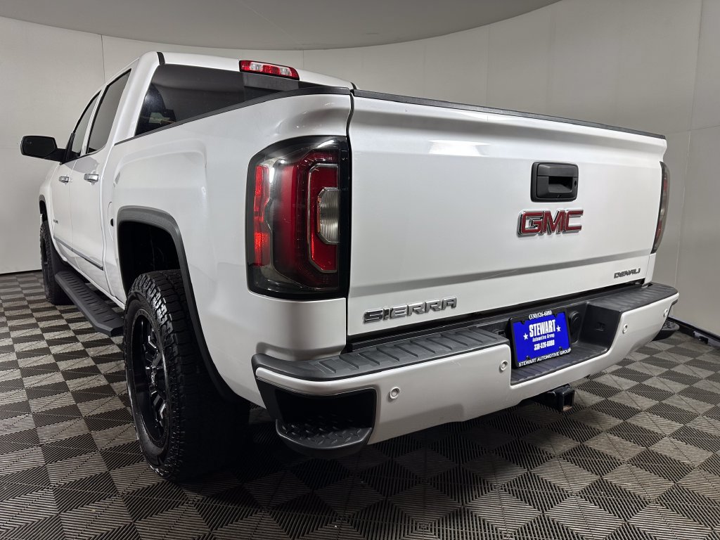 Used 2018 GMC Sierra 1500 Denali AWD/4WD image 3