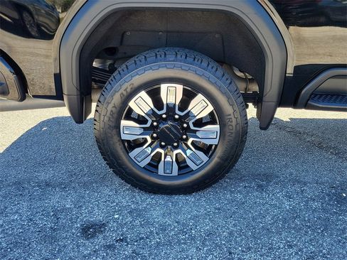 Used 2024 GMC Sierra 2500 Denali w/ Denali Reserve Package image 15