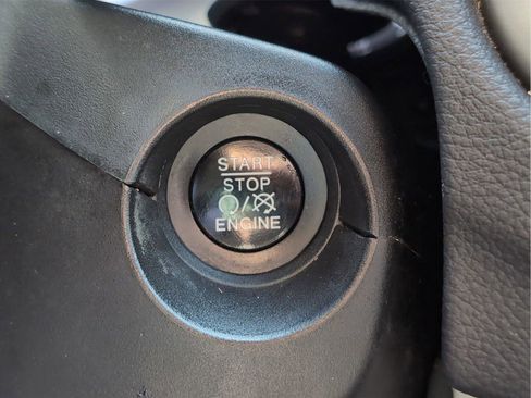 Used 2018 Jeep Compass Latitude w/ Popular Equipment Group image 25