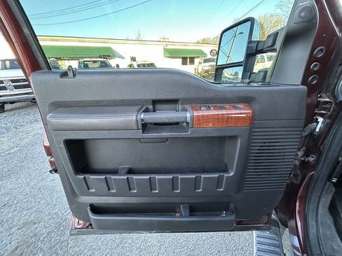 Used 2015 Ford F450 King Ranch w/ King Ranch Chrome Package image 20