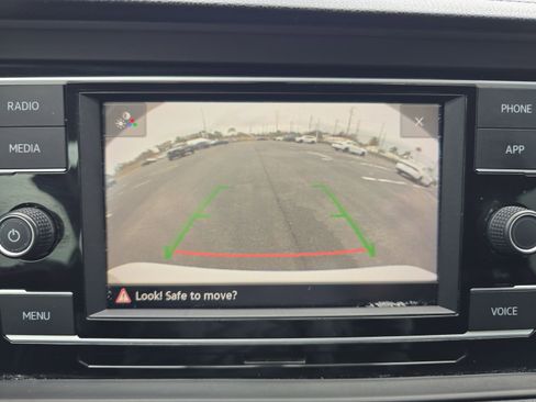 Used 2020 Volkswagen Jetta S w/ Driver Assistance Package image 18