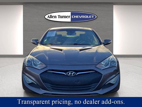 Used 2013 Hyundai Genesis 3.8 image 4