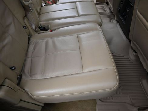 Used 2012 Ford Expedition XLT image 29