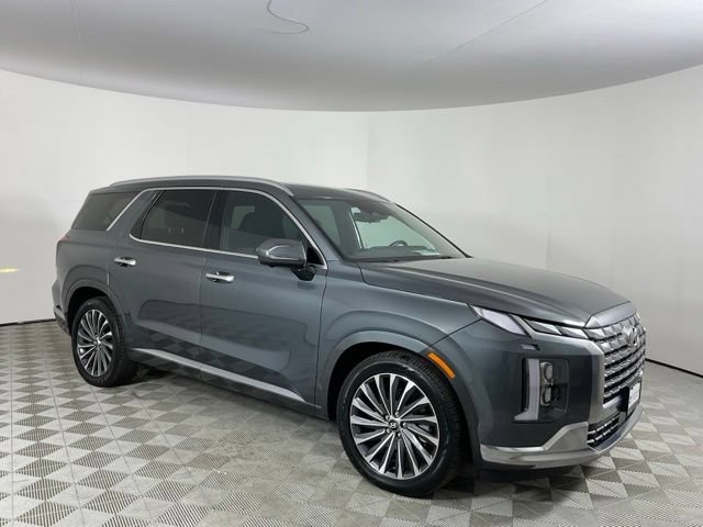 Used 2024 Hyundai Palisade Calligraphy AWD/4WD image 3