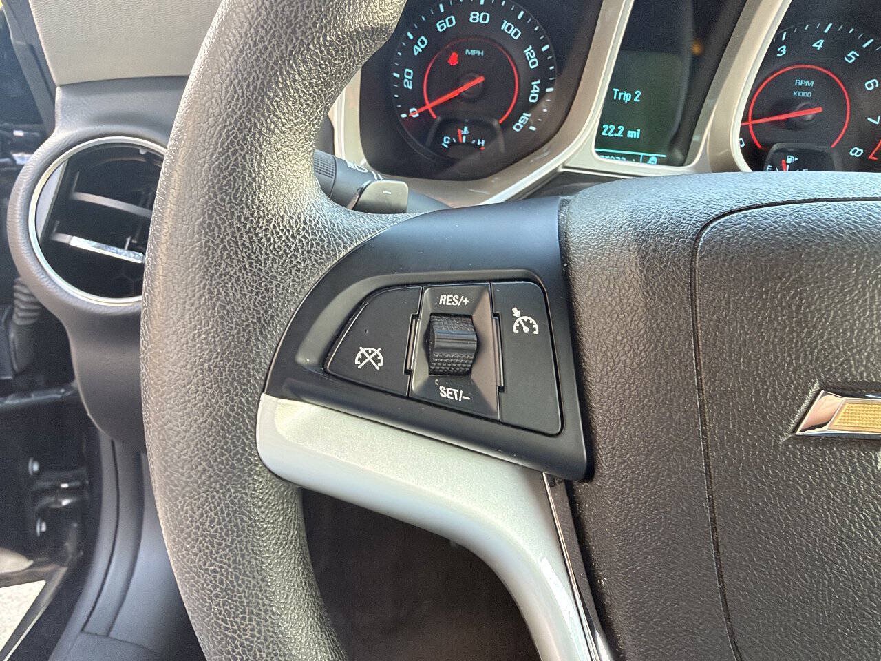 Used 2015 Chevrolet Camaro LS RWD image 28